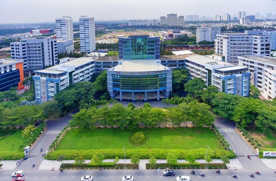 Trường Trung cấp Chuyên nghiệp Tôn Đức Thắng
