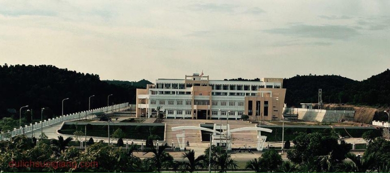 top-100-truong-thpt-tot-nhat-tai-viet-nam