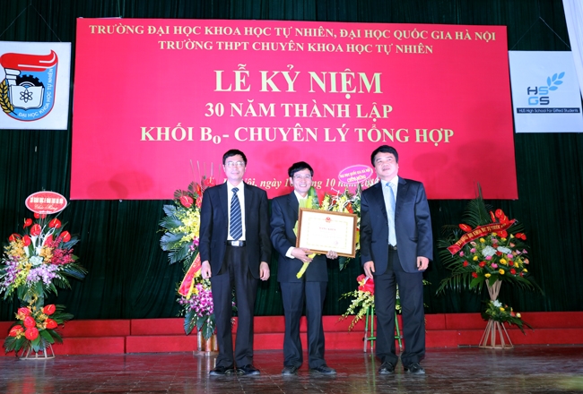 top-100-truong-thpt-tot-nhat-tai-viet-nam