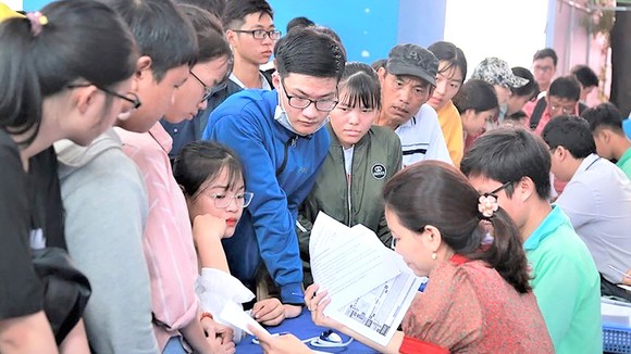 Thi THPT 2020: Không may bị tai nạn giao thông trước ngày thi có được đặc cách tốt nghiệp?
